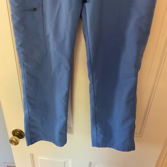 FIGS Cairo Cargo Scrub Pants Blue Mens M Medium Short Medical Uniform Doctor - Picture 4 of 8